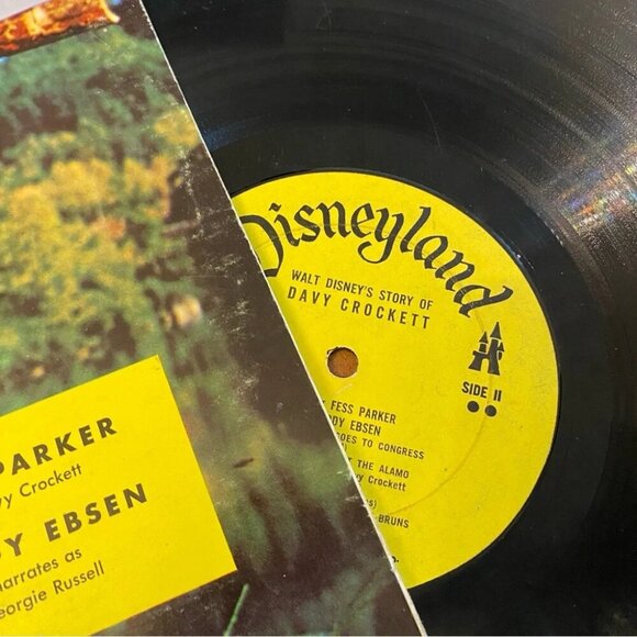 Walt Disneys Davy Crockett Vinyl Record - Picture 3 of 16